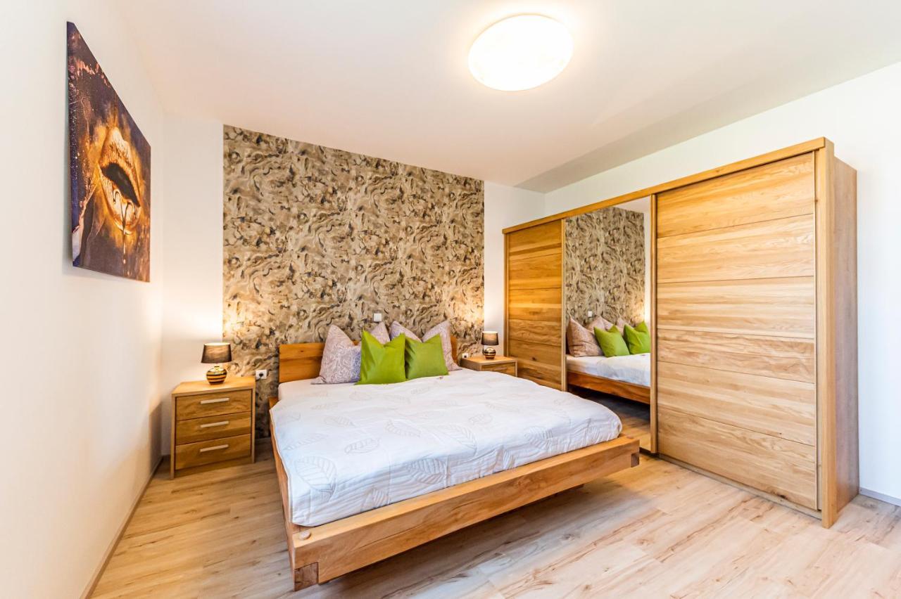 Murtal Suiten Zeltweg Exterior foto